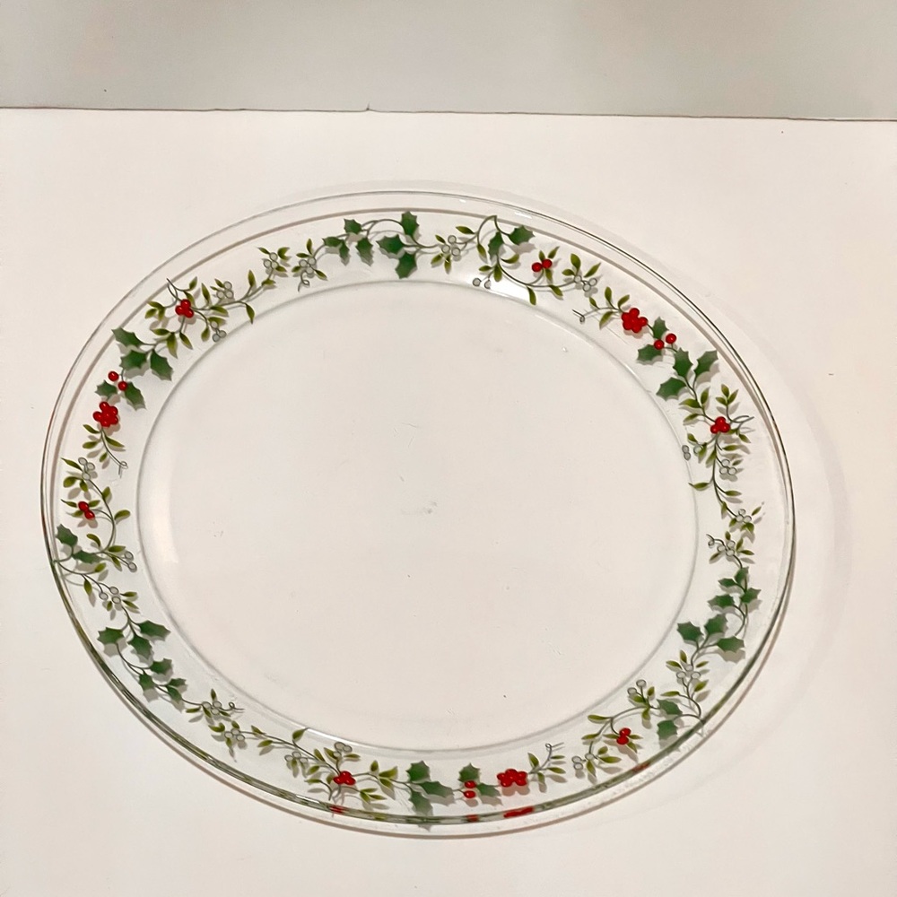 Pfaltzgraff Winterberry decorative glass plate